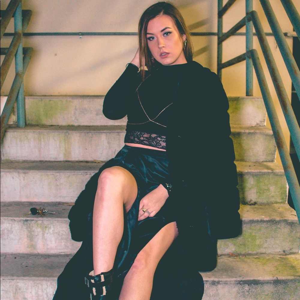 Meet your Posher, Nicole